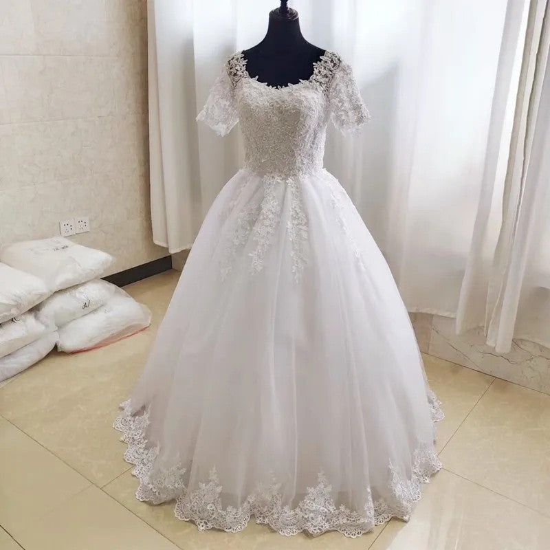 Vestido de Noiva Tule com Pérolas e Renda para Casamento dos Sonhos