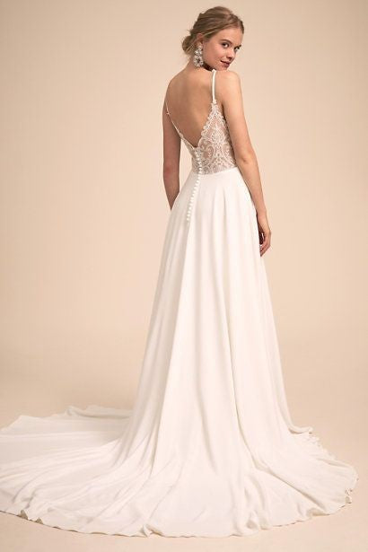 Vestido de Noiva Lindo Imperial Decote V Renda