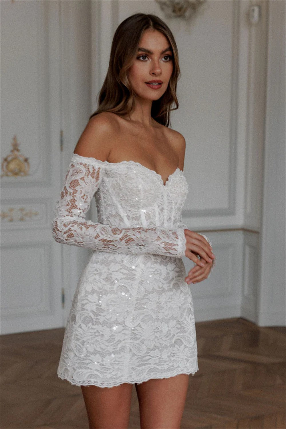 Vestido de Noiva Curto Tomara q Caia Sexy