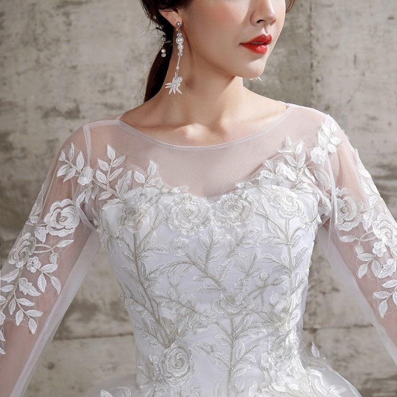 Vestido de Noiva Plus Size com Renda e Manga Longa