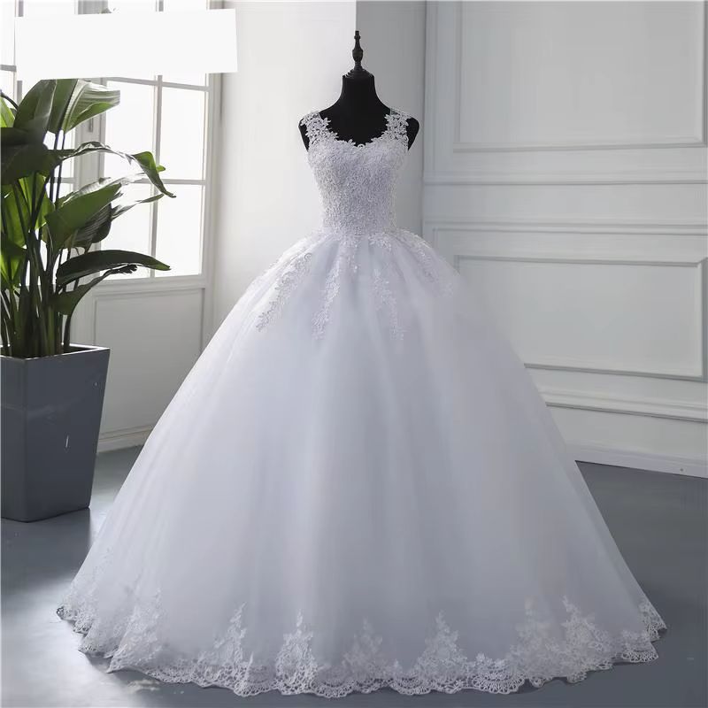 Vestido de Noiva Tule com Pérolas e Renda para Casamento dos Sonhos