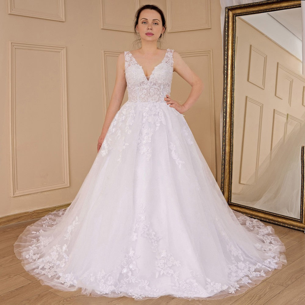 Vestido de Noiva Linha A com Decote em V e Renda Encantadora