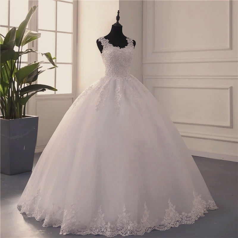 Vestido de Noiva Tule com Pérolas e Renda para Casamento dos Sonhos
