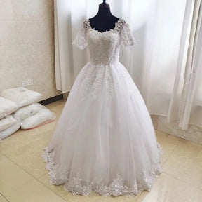 Vestido de Noiva Tule com Pérolas e Renda para Casamento dos Sonhos