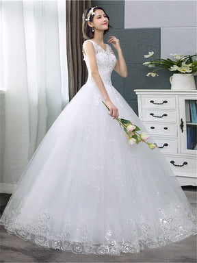 Vestido de Noiva Elegância Floral com Renda e Pérolas