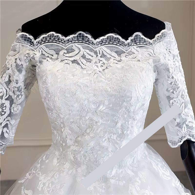 Vestido de Noiva Vintage com Renda e Lantejoulas - Elegância para o Grande Dia