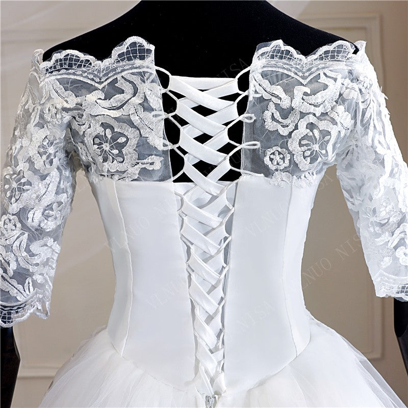 Vestido de Noiva Vintage com Renda e Lantejoulas - Elegância para o Grande Dia