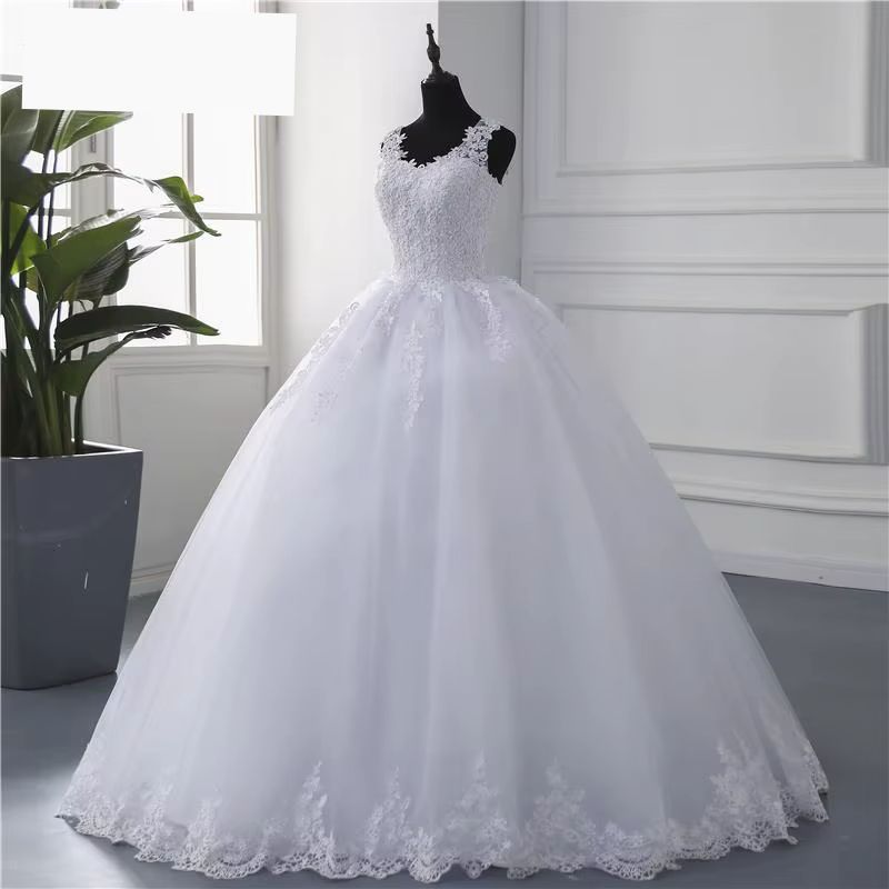 Vestido de Noiva Tule com Pérolas e Renda para Casamento dos Sonhos